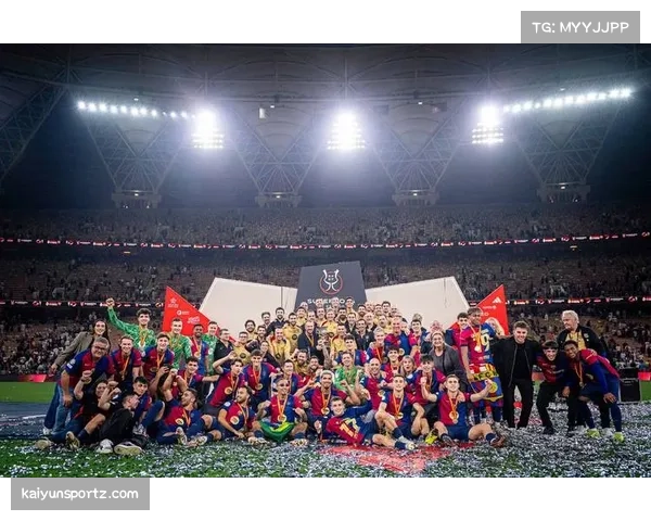 巴萨控球阶段利用短传渗透 连续一脚传递破解对手逼抢